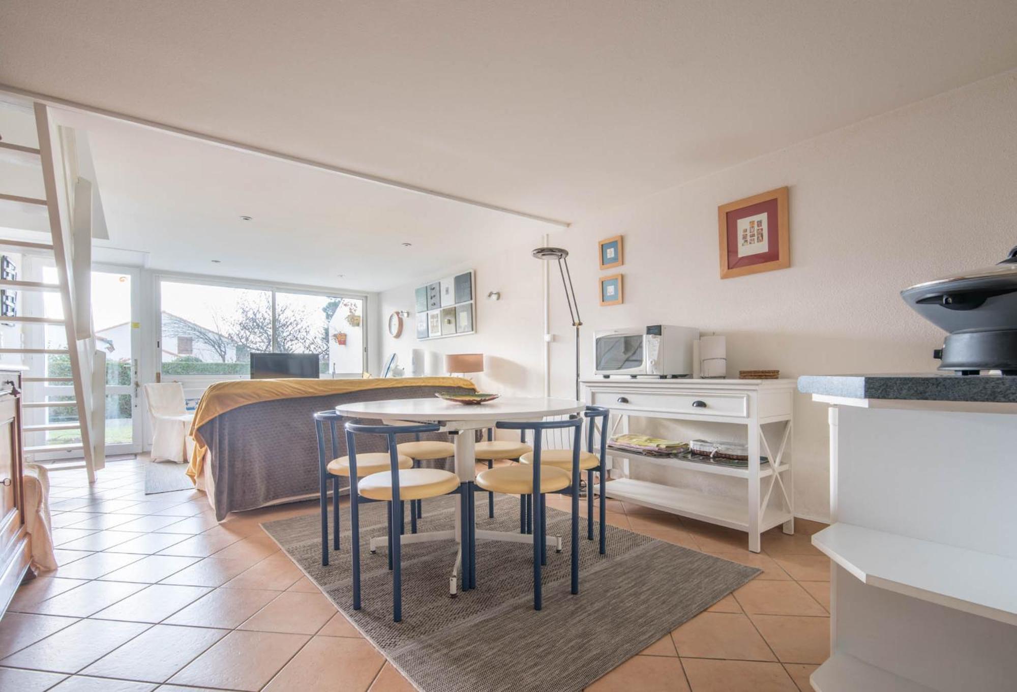 Maison Dans Residence Calme + Piscine A ปอร์นิก ภายนอก รูปภาพ